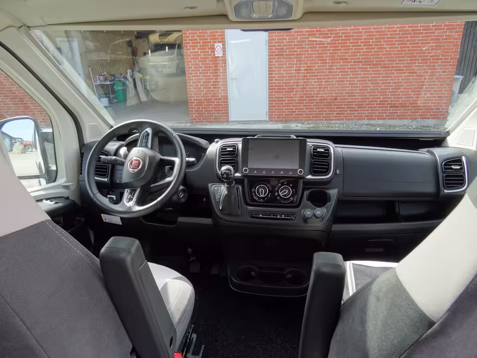 Joern cockpit